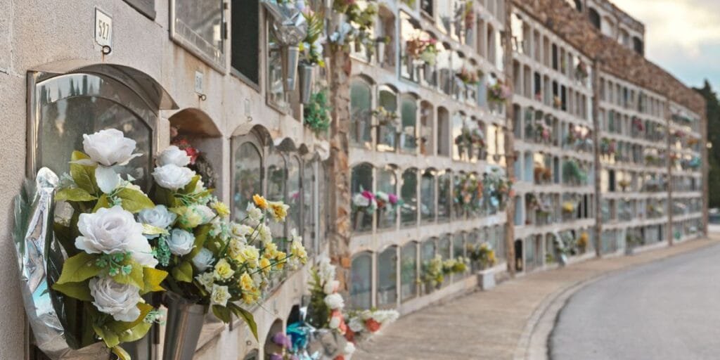 Where Cremated Remains Are Kept: A Guide for Families?